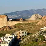 Γαλάτσι: Άνδρας έπεσε από γκρεμό 7 μέτρων στα Τουρκοβούνια ενώ πετούσε χαρταετό – Στο νοσοκομείο με κακώσεις