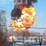 Ρωσία: Ισχυρή έκρηξη μετά από εκτροχιασμό εμπορικού τρένου που μετέφερε βενζίνη (Βίντεο)