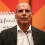 Βαρουφάκης: Παραπέμπεται σε δίκη για τις δηλώσεις του για τα ναρκωτικά