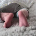 Νέες σοκαριστικές αποκαλύψεις στην υπόθεση του βρέφους στην Πάτρα – Το 2024 ενεργοποιήθηκε Missing Kid Alert για τη μητέρα του