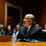 Αμερικανοί κοινοβουλευτικοί ζητούν την παραίτηση του υπουργού Εμπορίου Λάτνικ λόγω σχέσεων με τον Έπσταϊν