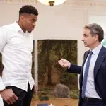 Ο Γιάννης Αντετοκούνμπο στο Ευρωπαϊκό Τάγμα της Αξίας – Η επιστολή Μητσοτάκη που τον πρότεινε στη Μέτσολα