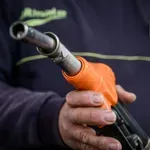 Fuel Pass: Ανοίγει η πλατφόρμα της επιδότησης – Τα ποσά και οι δικαιούχοι (Βίντεο)