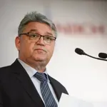 Νατσιός για Τέμπη και ΟΠΕΚΕΠΕ:  «Kαμία κυβέρνηση δεν μπορεί να σταθεί»  – «Υπάρχουν ποινικές ευθύνες υπουργών» – «Οι υποκλοπές έγιναν από το Μαξίμου» (Βίντεο)