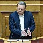 Πόλεμος στη Μέση Ανατολή: Αίτημα Φάμελλου για διενέργεια Συμβουλίου Πολιτικών Αρχηγών