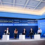 Λάρισα – Προσυνέδριο ΝΔ: Λιποθύμησε μία γυναίκα – Ολιγόλεπτη διακοπή στην ομιλία του Κυριάκου Μητσοτάκη