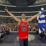 Κωνσταντίνος Αργυρός: Sold out στο United Center του Σικάγο – Μια βραδιά ελληνισμού με 23.500 θεατές
