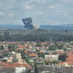 LIVE – Μέση Ανατολή: Σφοδρές επιθέσεις στο Ισραήλ – Τέσσερις πύραυλοι σε 40 Λεπτά – Η Τεχεράνη στόχευσε το Αεροπλανοφόρο Abraham Lincoln