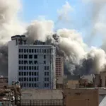 LIVE- Εξαπλώνεται ο πόλεμος στη Μέση Ανατολή: Πληροφορίες για αναχαίτιση και 2ου drone στην Κύπρο – Σε εξέλιξη πυραυλική επίθεση σε  Ιερουσαλήμ, Μπαχρέιν, Ντόχα, Ντουμπάι και Λίβανο