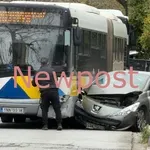 Κηφισιά: Σύγκρουση ΙΧ με αστικό λεωφορείο στην Αχαρνών (φωτο)