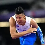 Καραλής στο Παγκόσμιο κλειστού στίβου: Εντυπωσιακή εκκίνηση στον τελικό του επί κοντώ