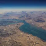 Σε «αδράνεια» η ναυσιπλοΐα στον Περσικό Κόλπο: Εκτίναξη ναύλων και ασφαλίστρων – Οι επιπτώσεις στην αγορά