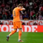 Αντονίν Κίνσκι: Το εφιαλτικό 17λεπτο του 22χρονου τερματοφύλακα της Τότεναμ – Ο Τούντορ τον «κρέμασε» (Βίντεο)