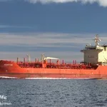 Βρετανικό τάνκερ χτυπήθηκε στον Περσικό Κόλπο – Αναζητείται ο καπετάνιος