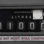 Απογειώνονται οι τιμές του πετρελαίου – Άνοδος 13%, πλησιάζουν ή ξεπερνούν τα 80 δολάρια το βαρέλι