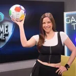 Η Χρύσπα κάνει show στο Allwyn Game Time με μπαγλαμά και νότες