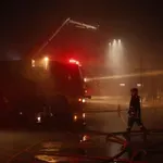 Συναγερμός στην Πυροσβεστική: Πυρκαγιά σε κέντρο κράτησης μεταναστών στην Αμυγδαλέζα