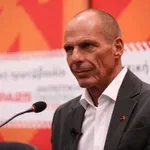 Βαρουφάκης κατά της εξωτερικής πολιτικής της Ελλάδας στη Hurriyet: «Η Τουρκία φέρθηκε έξυπνα, ενώ εμείς γίναμε δορυφόρος του Ισραήλ»