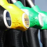 Καύσιμα: Ράλι ανατιμήσεων σε βενζίνη, πετρέλαιο κίνησης και θέρμανσης – Η αμόλυβδη πάνω από 1,80 ευρώ