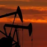 Πετρέλαιο: Βουτιά 4% στις τιμές μετά τα μηνύματα για εκεχειρία στη Μέση Ανατολή