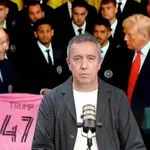 Ο Μαραντόνα, το «νταηλίκι» και οι «χαρούλες» του Μέσι στον Τραμπ – Δείτε το βίντεο