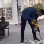 Απίστευτες εικόνες σε γλέντι στην Εύβοια: Ξέμειναν από πιάτα και έσπαγαν λεκάνες με ηλεκτρικό τρυπάνι (Βίντεο)