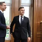 Μητσοτάκης – Μακρόν: Εννέα καθολικές συμφωνίες και μήνυμα αμοιβαίας συνδρομής, νέα σελίδα στη στρατηγική Ελλάδας-Γαλλίας – «Μπετόν αρμέ το άρθρο 42.7»
