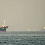 Ιρανός βουλευτής απειλεί τις ΗΠΑ: «Τα αμερικανικά πολεμικά πλοία θα καταλήξουν στον πάτο της θάλασσας»