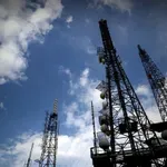 Άδειες για τους περιφερειακούς τηλεοπτικούς σταθμούς, αντί «συμβολικού» τιμήμηματος