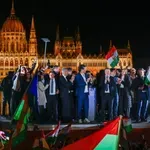 Πέτερ Μαγιάρ: Από «παιδί» του Όρμπαν σε πολιτικό του αντίπαλο – Οι μεγάλοι κερδισμένοι και οι χαμένοι από την εκλογή του