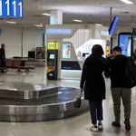Αεροπορικά εισιτήρια: Φόβοι για νέο κύμα αυξήσεων αν κλιμακωθεί ο πόλεμος στη Μέση Ανατολή