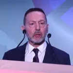 Γιάννης Στουρνάρας: «Θετικές οι προοπτικές της ελληνικής οικονομίας παρά την αβεβαιότητα»