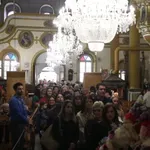 Μεγάλη Παρασκευή: Κατάνυξη σε Ελλάδα και Ιεροσόλυμα – Επιτάφιοι και αυστηρά μέτρα