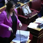 Ζωή Κωνσταντοπούλου: «Που είναι οι βουλευτές της Νέας Δημοκρατίας;» – Σκληρή επίθεση για τον ΟΠΕΚΕΠΕ και τον Μακάριο Λαζαρίδη