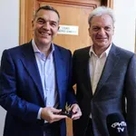 Τσίπρας στο Ηράκλειο: Συναντήσεις με δήμαρχο και εκπαιδευτικούς πριν την παρουσίαση της «Ιθάκης»