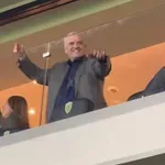 Απίθανο σκηνικό: Ο Δημήτρης Μελισσανίδης χορεύει το «Bella Ciao» (Βίντεο)