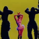 Ντάρα – Eurovision: Η εκπρόσωπος της Βουλγαρίας τραγούδησε και χόρεψε στη σκηνή με την Ελένη Φουρέιρα