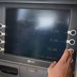 Επίδομα 525 ευρώ για δικαιούχους – Ποιες οι προϋποθέσεις