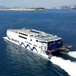 Στο λιμάνι του Λαυρίου εκτάκτως το «Champion Jet I» μετά τον τραυματισμό ναυτικού