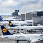 Νέα απεργιακή καταιγίδα στη Lufthansa: Καθηλωμένες εκατοντάδες πτήσεις από πιλότους και προσωπικό καμπίνας