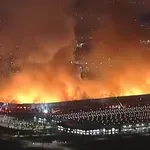 Καλιφόρνια: Έκαψε την αποθήκη χαρτικών που δούλευε – «Έπρεπε να μας πληρώνετε καλύτερα» (Βίντεο)