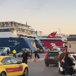 Μαζική επιστροφή εκδρομέων του Πάσχα: Αυξημένη κίνηση σε δρόμους, λιμάνια και ΚΤΕΛ – Μικρές οι καθυστερήσεις στις Εθνικές Οδούς