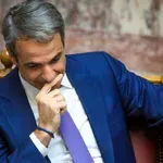 Ποια μέτρα στήριξης εξετάζει η κυβέρνηση για συνταξιούχους, καύσιμα και αγρότες