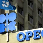 WSJ: Η έξοδος των ΗΑΕ από τον ΟΠΕΚ πλήγμα στο καρτέλ εν μέσω πιέσεων στο πετρέλαιο