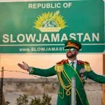 Slowjamastan – Η «δικτατορία» της ερήμου: Το παράξενο έθνος, με τους παράλογους νόμους, τον Σουλτάνο και τους 25.000 πολίτες στις ΗΠΑ