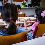 Τρόμος σε σχολείο στην Εύβοια: Φωτιστικό οροφής έπεσε και τραυμάτισε μαθήτρια