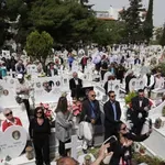 Σούρμενα: Συγκίνηση και μνήμη στο ποντιακό ταφικό έθιμο της Κυριακής του Θωμά