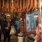 Πάσχα 2026: Το εορταστικό ωράριο λειτουργίας για τα καταστήματα και τα σούπερ μάρκετ