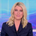 Η Σία Κοσιώνη αποχαιρετά τον ΣΚΑΪ μετά από 20 χρόνια (Βίντεο)