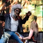 Eddie: Ο σιωπηλός πρωταγωνιστής των Iron Maiden που θα επισκεφθεί το βροχερό ΟΑΚΑ – Όταν… δολοφόνησε την Μάργκαρετ Θάτσερ